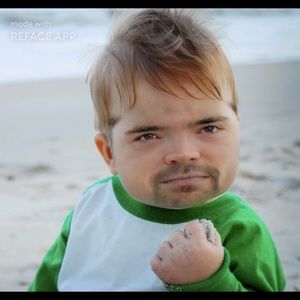 Meet your Posher, Troy